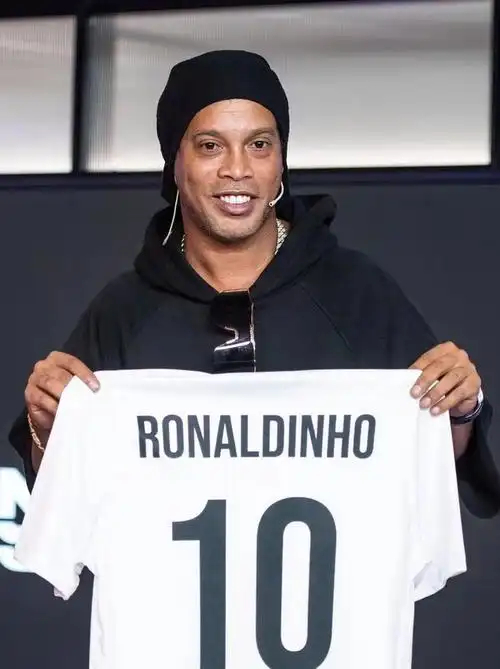 球队其他成 球队其他成