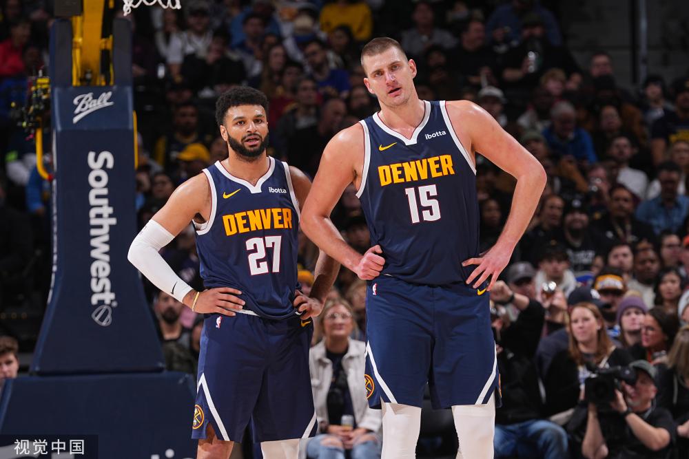 在他的新赛 在他的新赛